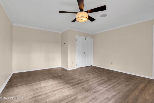 10 Somerset Place, Matawan, NJ 07747