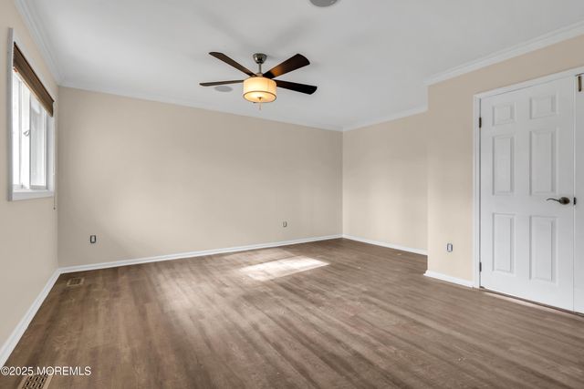 10 Somerset Place, Matawan, NJ 07747