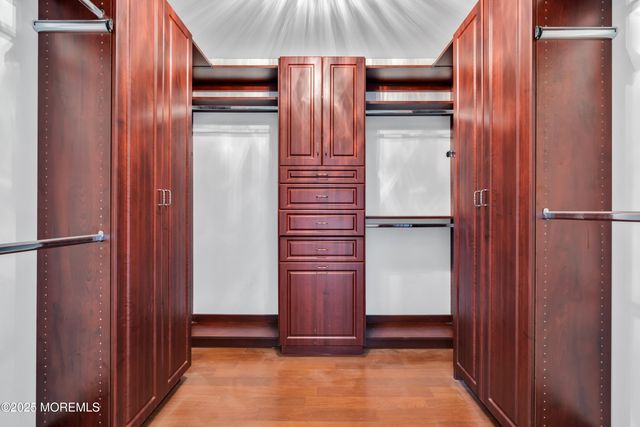 10 Somerset Place, Matawan, NJ 07747