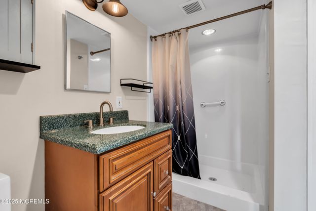 10 Somerset Place, Matawan, NJ 07747