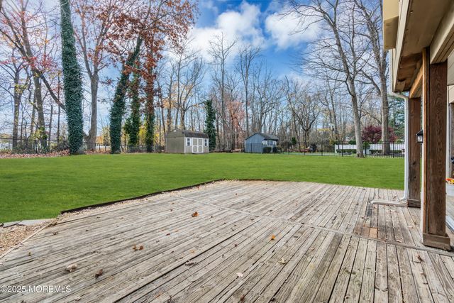 10 Somerset Place, Matawan, NJ 07747