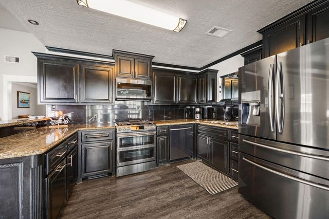 2372 Sand Bar Lane, Crystal Beach, TX 77650