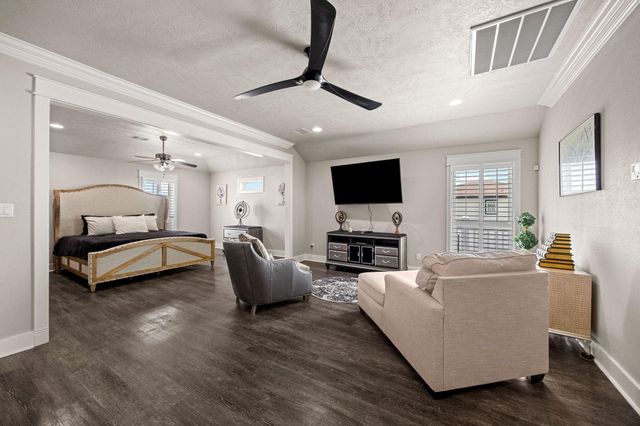 2372 Sand Bar Lane, Crystal Beach, TX 77650