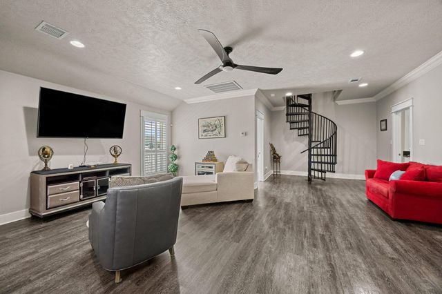 2372 Sand Bar Lane, Crystal Beach, TX 77650