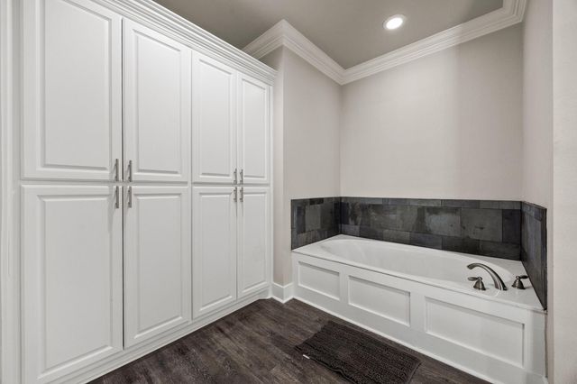 2372 Sand Bar Lane, Crystal Beach, TX 77650