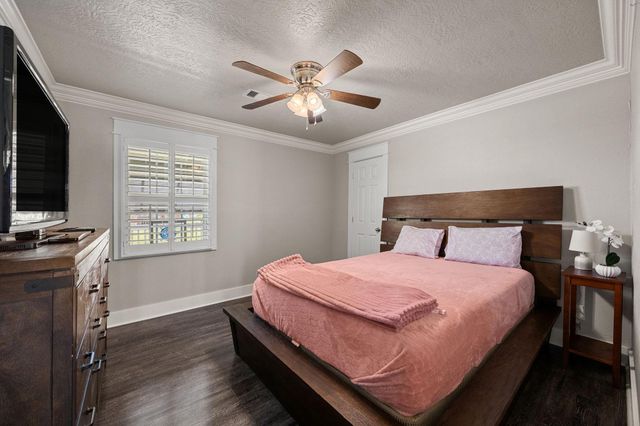2372 Sand Bar Lane, Crystal Beach, TX 77650