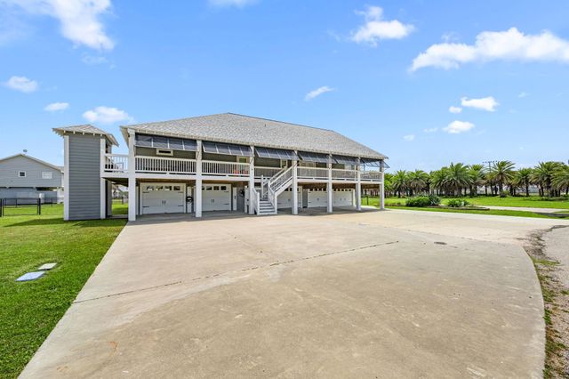 2372 Sand Bar Lane, Crystal Beach, TX 77650