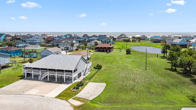 2372 Sand Bar Lane, Crystal Beach, TX 77650