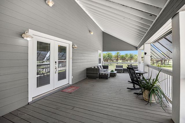 2372 Sand Bar Lane, Crystal Beach, TX 77650