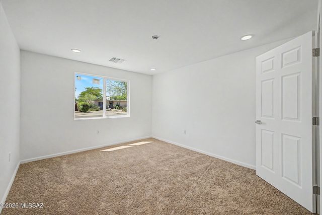 2251 E Spring Street, Tucson, AZ 85719