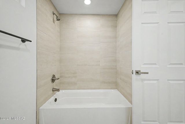 2251 E Spring Street, Tucson, AZ 85719