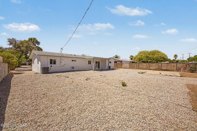 2251 E Spring Street, Tucson, AZ 85719