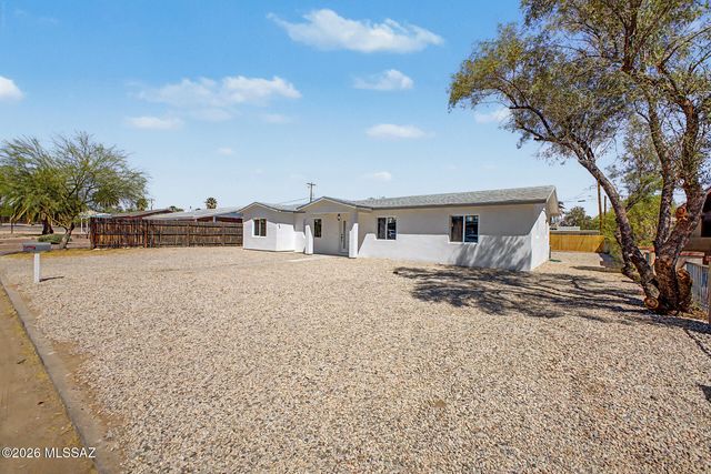 2251 E Spring Street, Tucson, AZ 85719