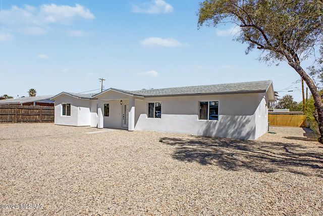 2251 E Spring Street, Tucson, AZ 85719