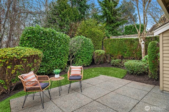 818 S 36th Place, Renton, WA 98055