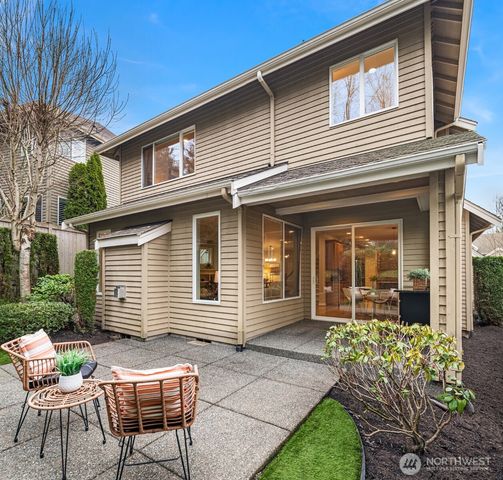 818 S 36th Place, Renton, WA 98055