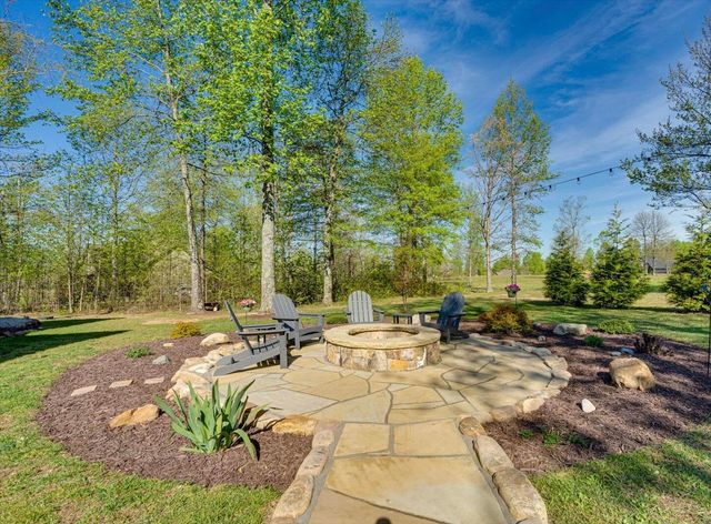 240 Turkey Trot Lane, Jasper, TN 37347