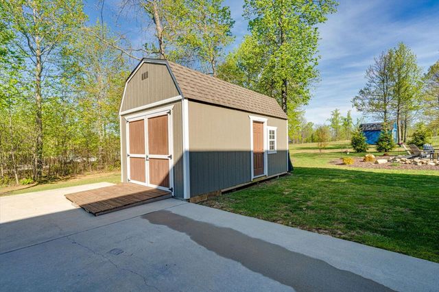 240 Turkey Trot Lane, Jasper, TN 37347
