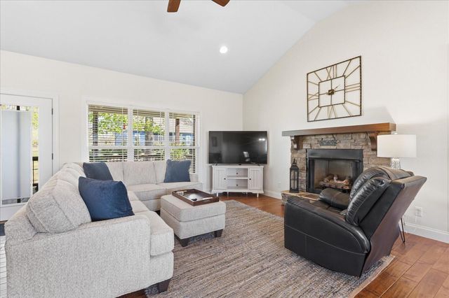 240 Turkey Trot Lane, Jasper, TN 37347
