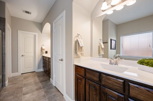 495 Oak Hills Lane, Fate, TX 75189
