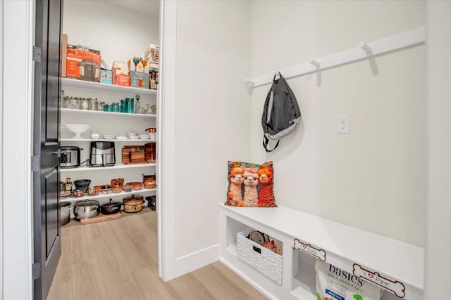 1794 Mulholland Dr, Lathrop, CA 95330