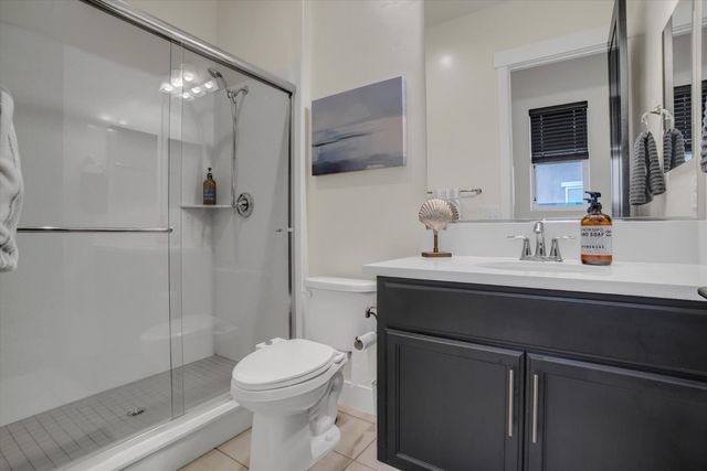 1794 Mulholland Dr, Lathrop, CA 95330