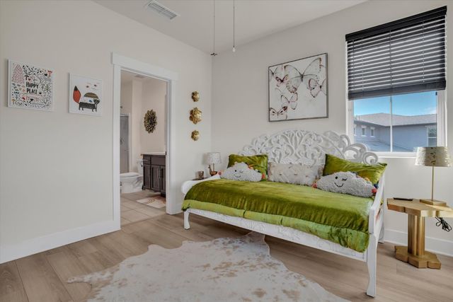 1794 Mulholland Dr, Lathrop, CA 95330