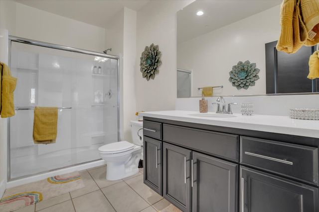 1794 Mulholland Dr, Lathrop, CA 95330