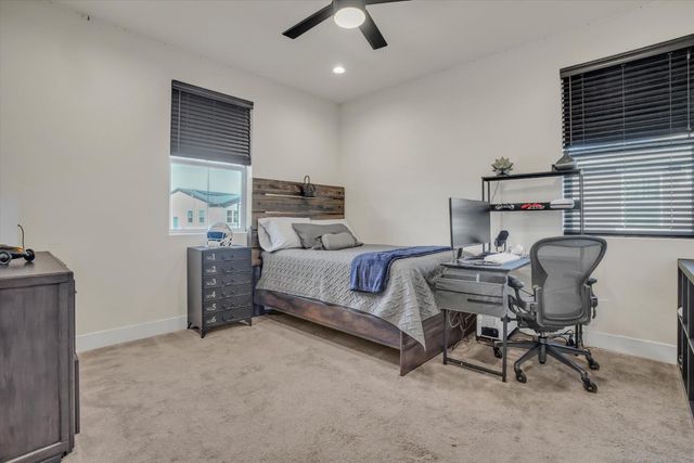 1794 Mulholland Dr, Lathrop, CA 95330