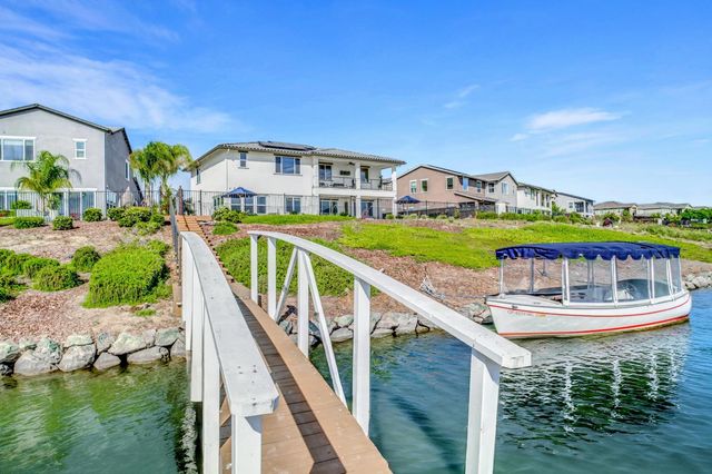 1794 Mulholland Dr, Lathrop, CA 95330