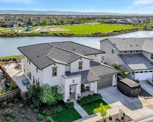 1794 Mulholland Dr, Lathrop, CA 95330