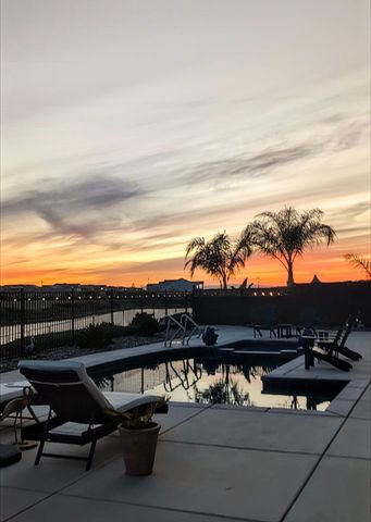 1794 Mulholland Dr, Lathrop, CA 95330