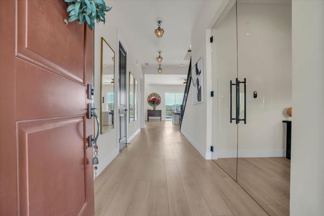 1794 Mulholland Dr, Lathrop, CA 95330