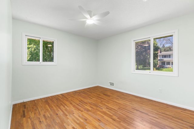 6540 Zealand Avenue N, Brooklyn Park, MN 55428