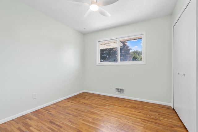 6540 Zealand Avenue N, Brooklyn Park, MN 55428