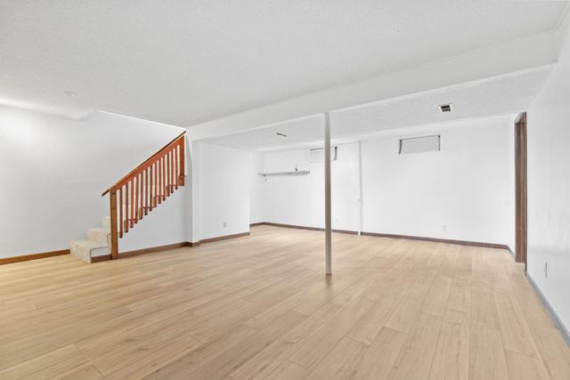 6540 Zealand Avenue N, Brooklyn Park, MN 55428