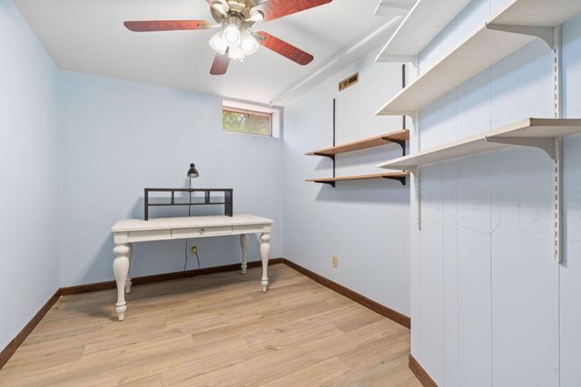 6540 Zealand Avenue N, Brooklyn Park, MN 55428