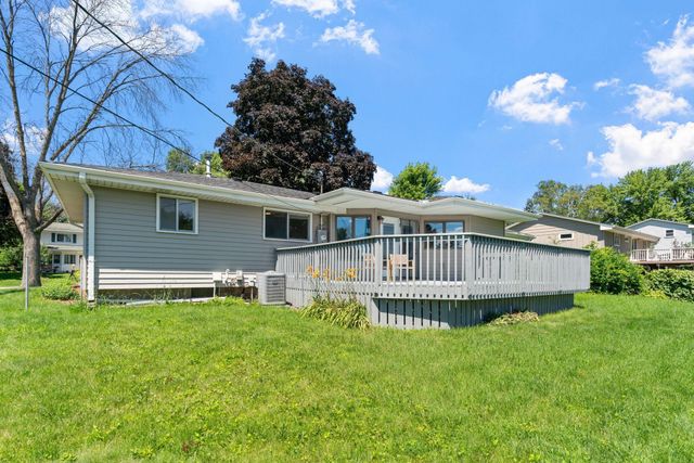 6540 Zealand Avenue N, Brooklyn Park, MN 55428