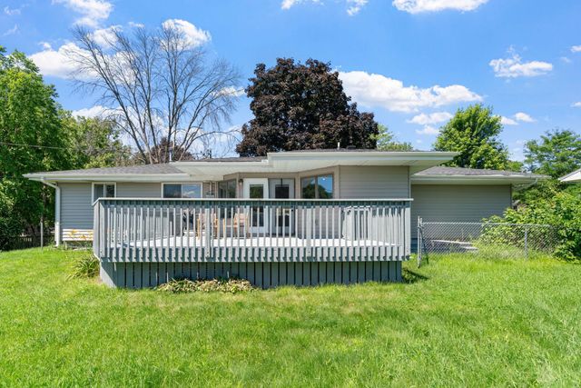 6540 Zealand Avenue N, Brooklyn Park, MN 55428