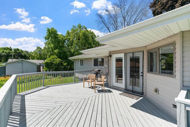 6540 Zealand Avenue N, Brooklyn Park, MN 55428