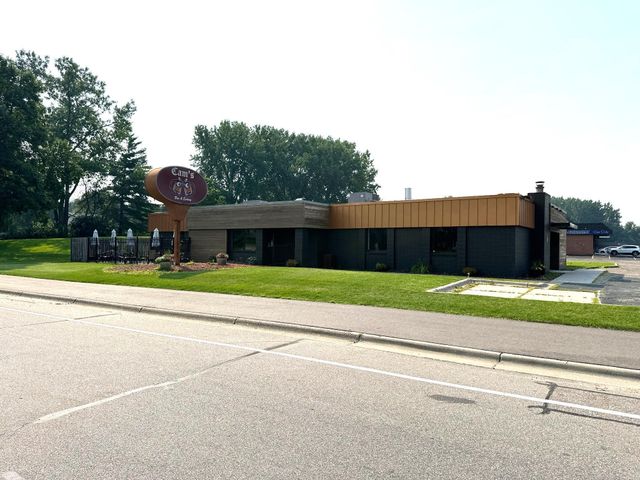 6540 Zealand Avenue N, Brooklyn Park, MN 55428