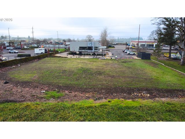 31430 S HIGHWAY 213, Molalla, OR 97038