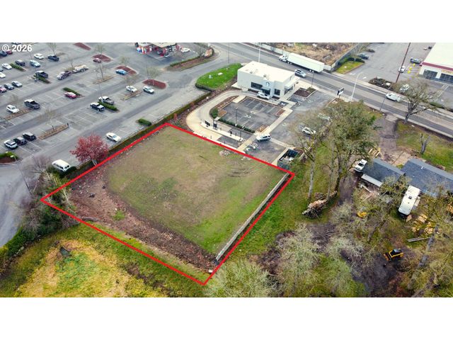 31430 S HIGHWAY 213, Molalla, OR 97038