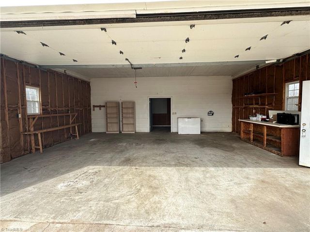 842 Red Brush Road, Mount Airy, NC 27030