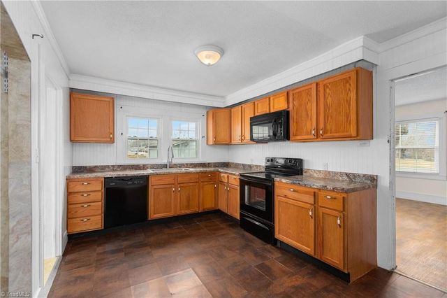 842 Red Brush Road, Mount Airy, NC 27030