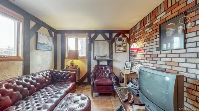 3291 Wolfson Drive, Baldwin, NY 11510