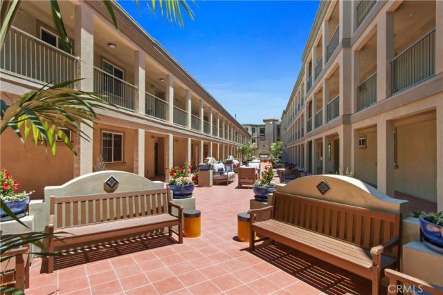 927 Deep Valley Drive 223, Rolling Hills Estates, CA 90274