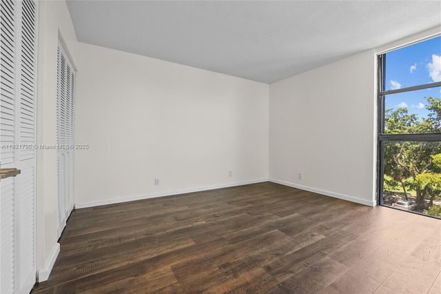 20225 NE 34th Ct 413, Aventura, FL 33180