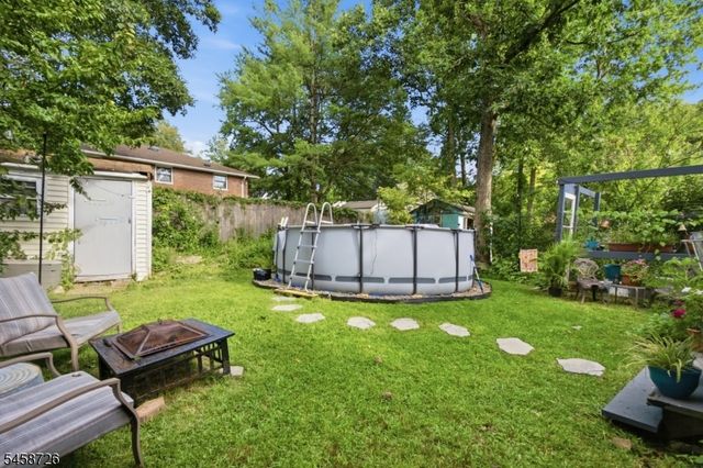219 Knox Way, Hopatcong Boro, NJ 07843