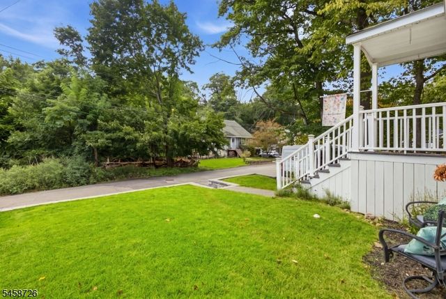 219 Knox Way, Hopatcong Boro, NJ 07843
